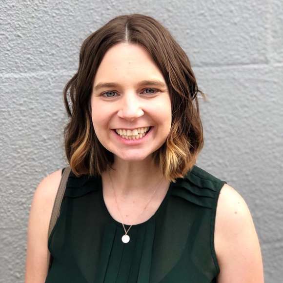 Meet your Posher, Lauren - Picture 1 of 1